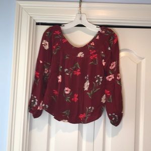 Hollister- Floral top